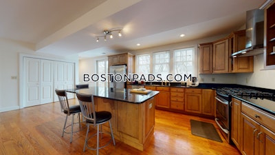 Brookline 3 Beds 2.5 Baths  Boston University - $7,950