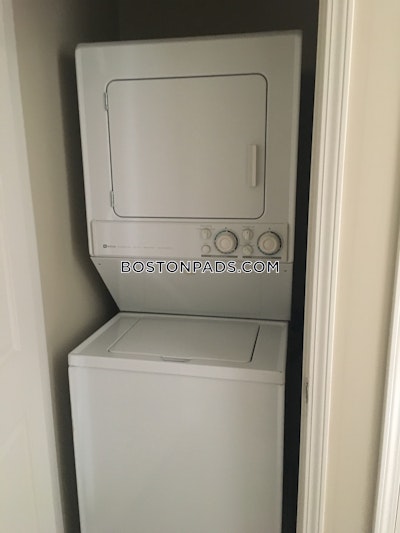 Revere 1 Bed 1 Bath REVERE $1,947 - $2,155 No Fee