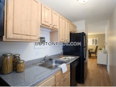 Revere Apartment for rent 2 Bedrooms 1 Bath - $3,105