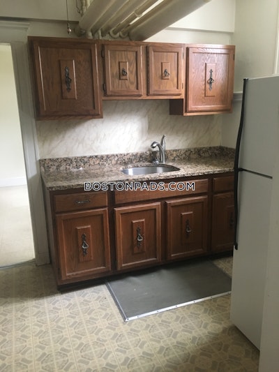 Malden Great 1 Bed 1 Bath - $2,250 No Fee