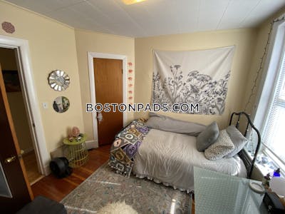 Somerville Apartment for rent 4 Bedrooms 1 Bath  West Somerville/ Teele Square - $4,600
