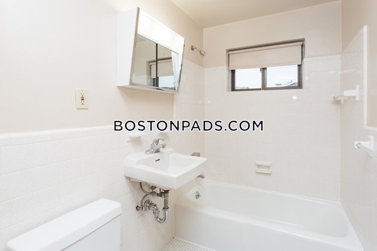 Pet Friendly Apartments Waltham Apartment for rent 1 Bedroom 1 Bath